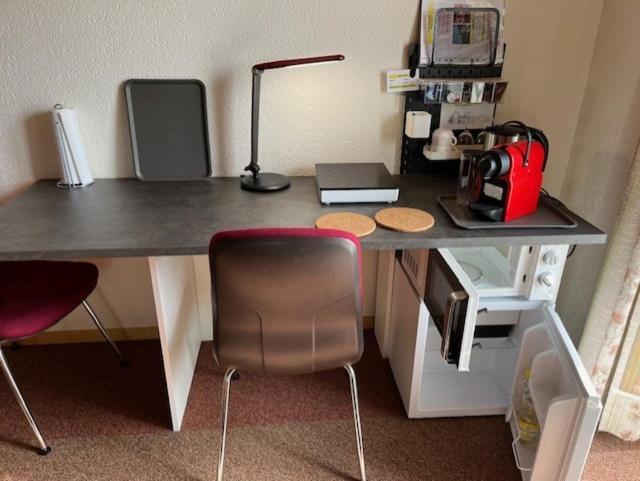 Ruhige Zimmer Im Gruenen Und Studio Im Naherholungsgebiet Sigigen Værelse billede